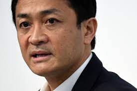 【税金】国民党「労働者に報いるよう178万円に」→→ 自民党「では年収200万円以下の低所得者だけ150万円以上に壁を引き上げてやろう」→→  『最低生活費』という控除の意味が変わってんじゃねぇかク◯が