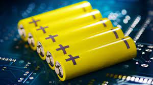 一体なぜ!?　「リモコンの電池をクルクル回すと復活する」