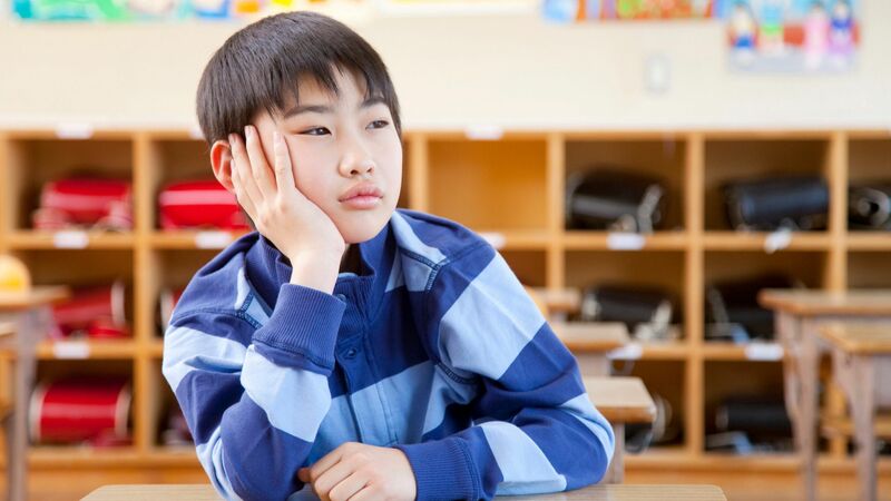 【タブレット使いすぎ？】「視力1.0未満」小学生の割合過去最多