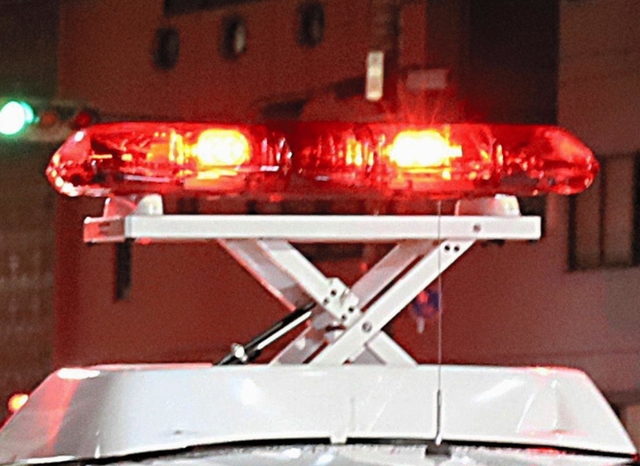 パトカー追跡中のバイクが事故　大阪府の男性死亡、奈良