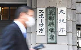 【文科省】求む、「世界で活躍する文系人材」…海外と連携しＡＩやＳＤＧｓ研究行う大学院を支援へ