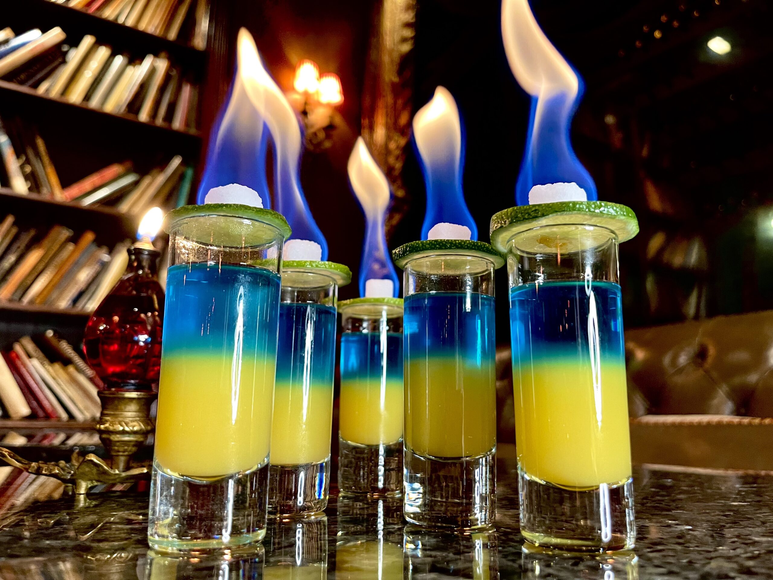 ウクライナから避難してきた巨乳高校生、Tバックの際どい格好で将来の夢を語るｗ