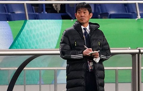 【サッカー】「何が書いてある？」　日本代表、試合中の「森保メモ」トレンド入り　ネット騒然「浅野が配達」