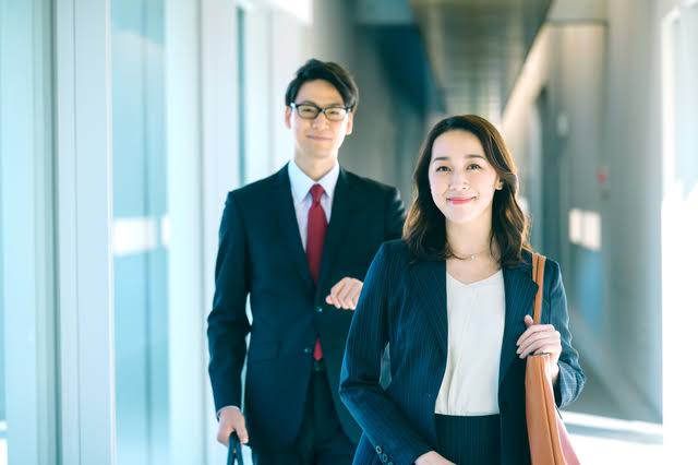 【世帯年収】高所得夫婦を「パワーカップル」というけど、世帯年収300万円のわがやは「ウィークカップル」になってしまいますか？