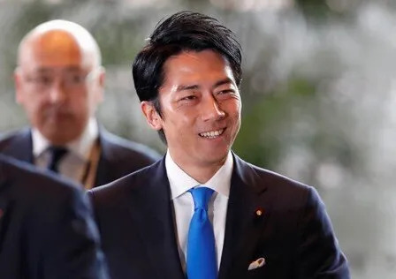 記者「小泉さんが首相になりG7に出席されたら知的レベルの低さで恥をかくのでは」