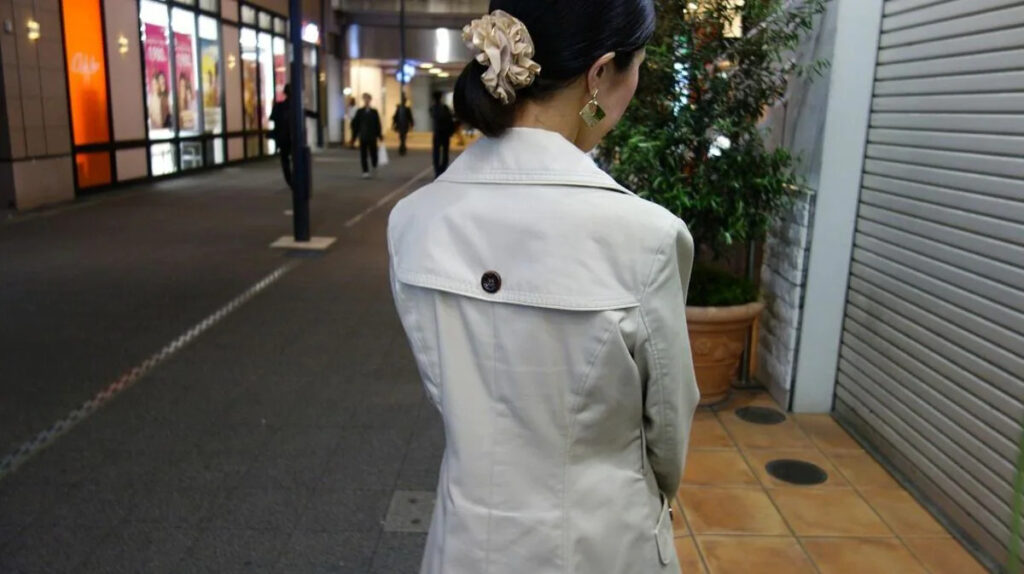 【悲報】同時に6つの市から生活保護を受け取っていた無職女、逮捕される