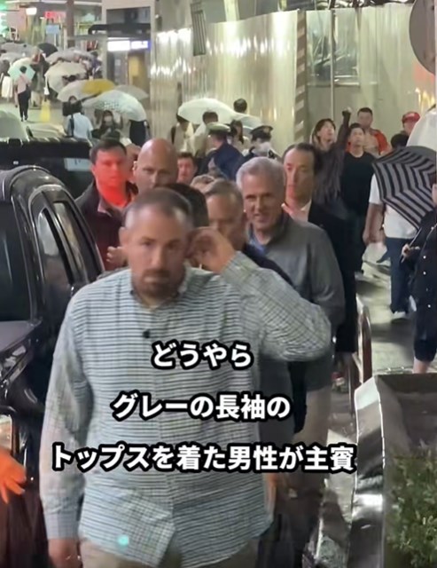【動画】アメリカ人様「おい日本人、道を開けい」 警視庁数十人引き連れ渋谷センター街を大名行列
