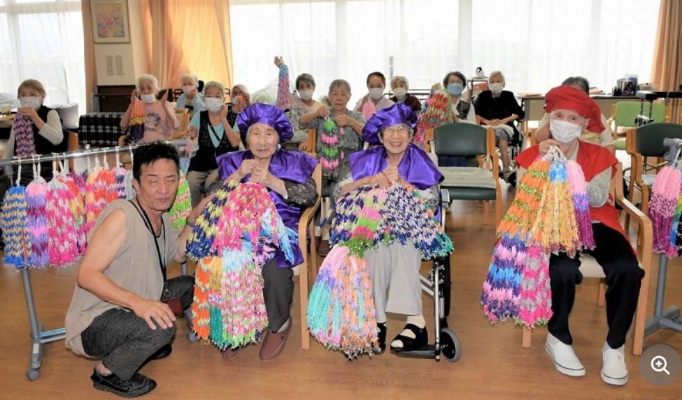 5年かけ10万羽。98歳女性さん。千羽鶴✕100を福井県の高齢者施設に贈る