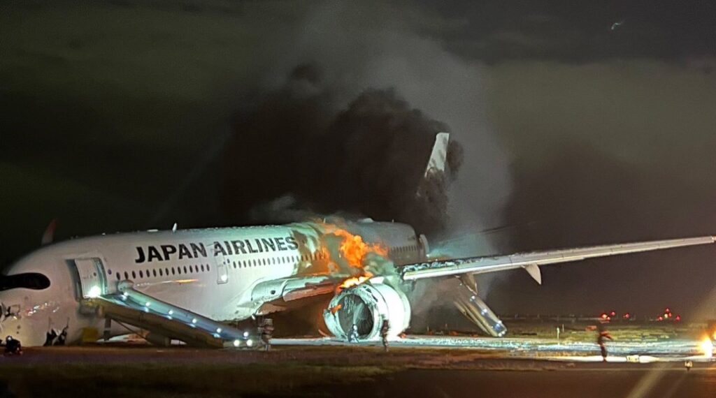 【NHKニュース速報 20:20】羽田空港の炎上事故　海保機の5人死亡　機長は重傷
