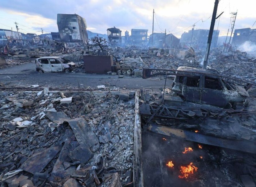 「時間との闘い」「福島を想起」　海外メディア、一夜明けた2日も能登半島地震を刻々報道