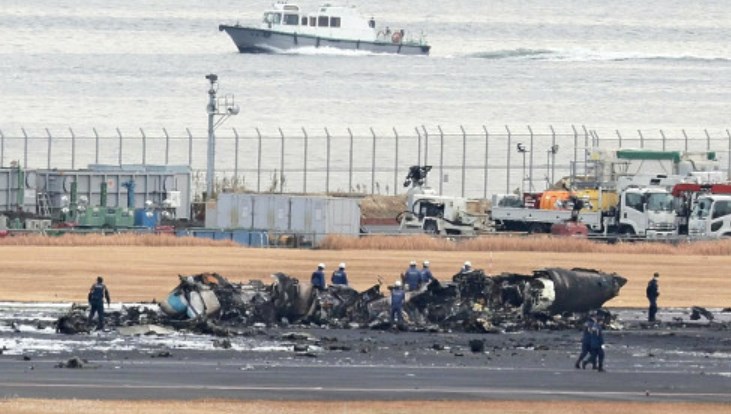 日航機機長、一番最後の乗客が降機したと言っても責任から中々降機しなかった