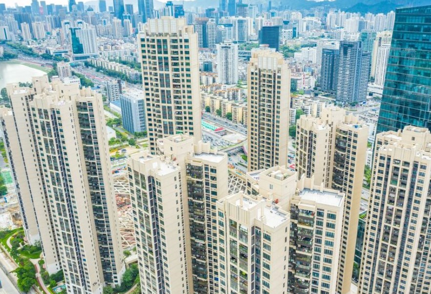 【バブル崩壊】中国は不動産バブル崩壊で「失われた10年」に突入するか「高層マンションが50棟も集まる巨大団地が…」