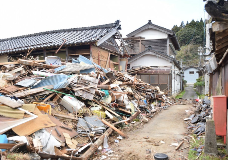 【能登地震】がれきの下、寄り添う2人　亡くなった90代祖父と孫娘