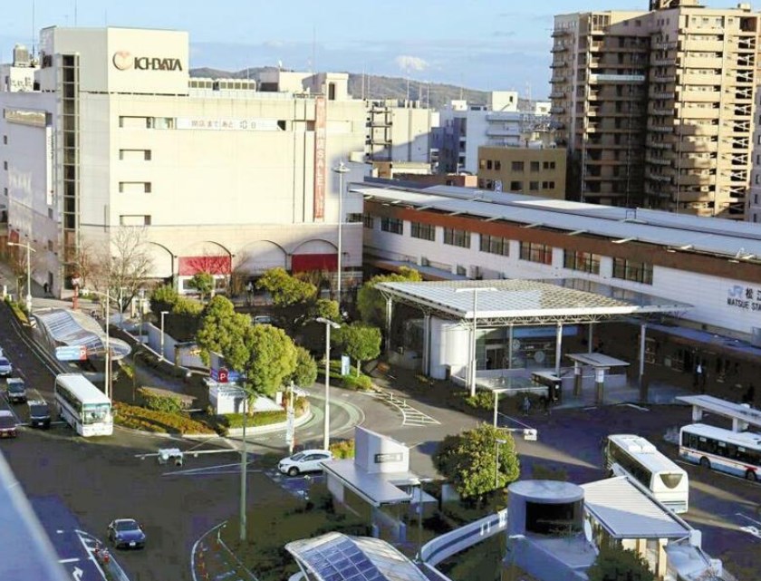 【島根】県内唯一の百貨店閉店「駅前のシンボル」が空きビルに…松江駅周辺、見えぬ活性化への道筋