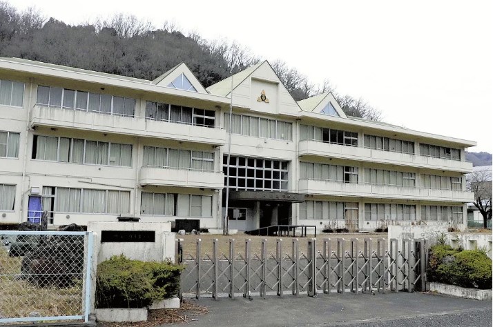 「空飛ぶバイク」開発業者、拠点の旧校舎から姿消す…山梨・身延町が賃料支払い求め提訴へ