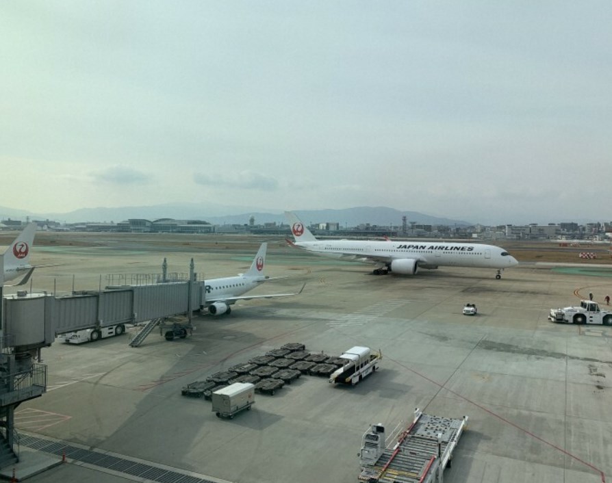 【福岡航空】飛行機内で盗撮未遂容疑　乗客の男(23)を逮捕、出発30分遅れ