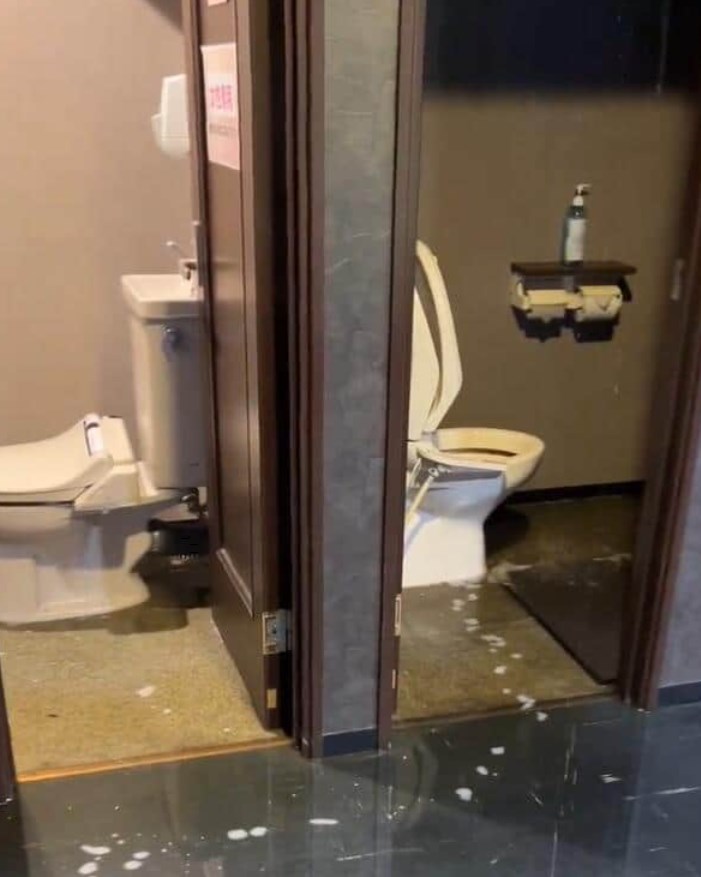 【京都市・西京区】トイレタンクに紙1ロール突っ込まれ…一面水浸しの大惨事でエレベーターなど故障　被害額500万円か「度が過ぎている」