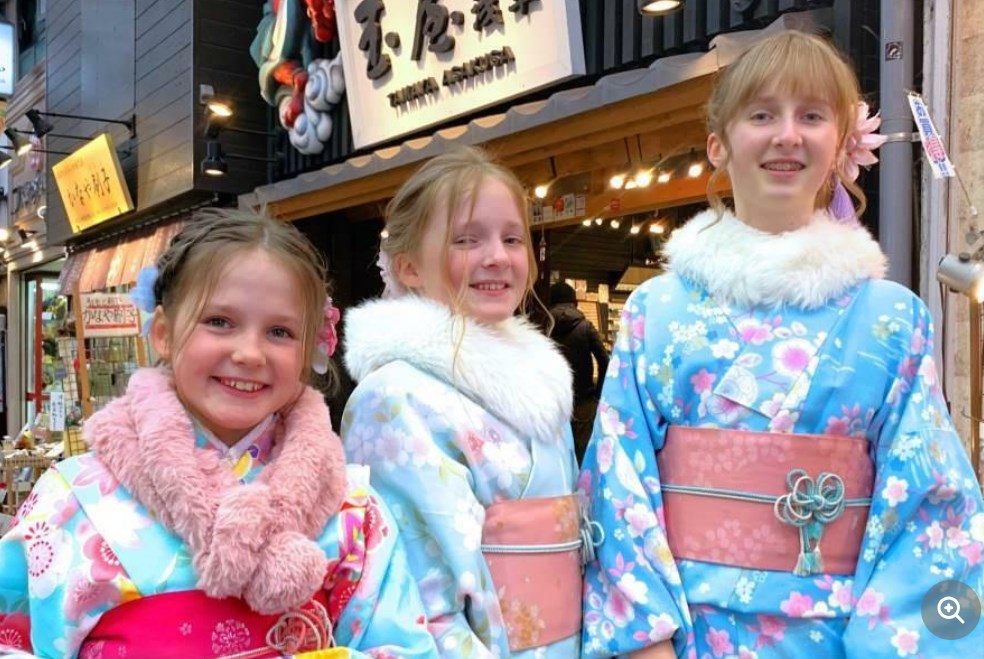 【訪日外国人】日本の安さにびっくり！　オーストラリア人三姉妹がすごいと思った　意外すぎる食べ物とは