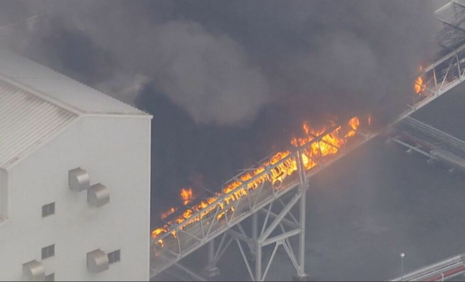 【愛知】JERA武豊火力発電所で爆発　ボイラー施設の13階部分から黒煙が上がる（CBCテレビ）