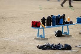 【負担】子どもの部活動「フルサポート」に保護者が悲鳴「野球部には入らないで」