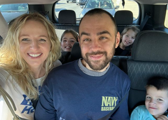 【許せん】人◯し米兵「日本人を轢き◯したら不当に日本の刑務所に入れられたけど、米国政府の圧力のおかげで無罪放免され幸せに暮らしています！」→→ 米兵妻「日本人轢き◯しは無罪。当たり前の正義！！