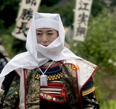 上杉謙信　女だった　墓を発掘するも公表せず😢