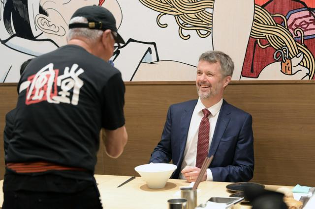 デンマーク国王、銀座の一風堂へ