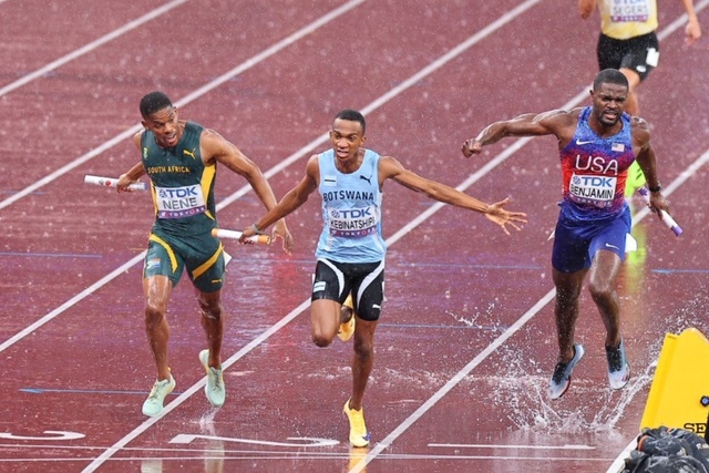 【世界陸上・東京】男子マイルリレーはボツワナが大逆転で金メダル 大雨の決戦、救済復活の米国の4連覇阻む！！