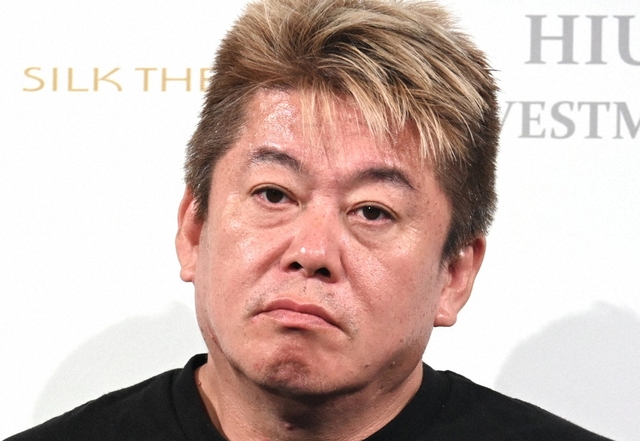 【X】ホリエモン、元青汁王子の「首相報酬4000万円は高すぎる」に反論「公務員全体の給与が下ブレしちゃうんだよね。。」