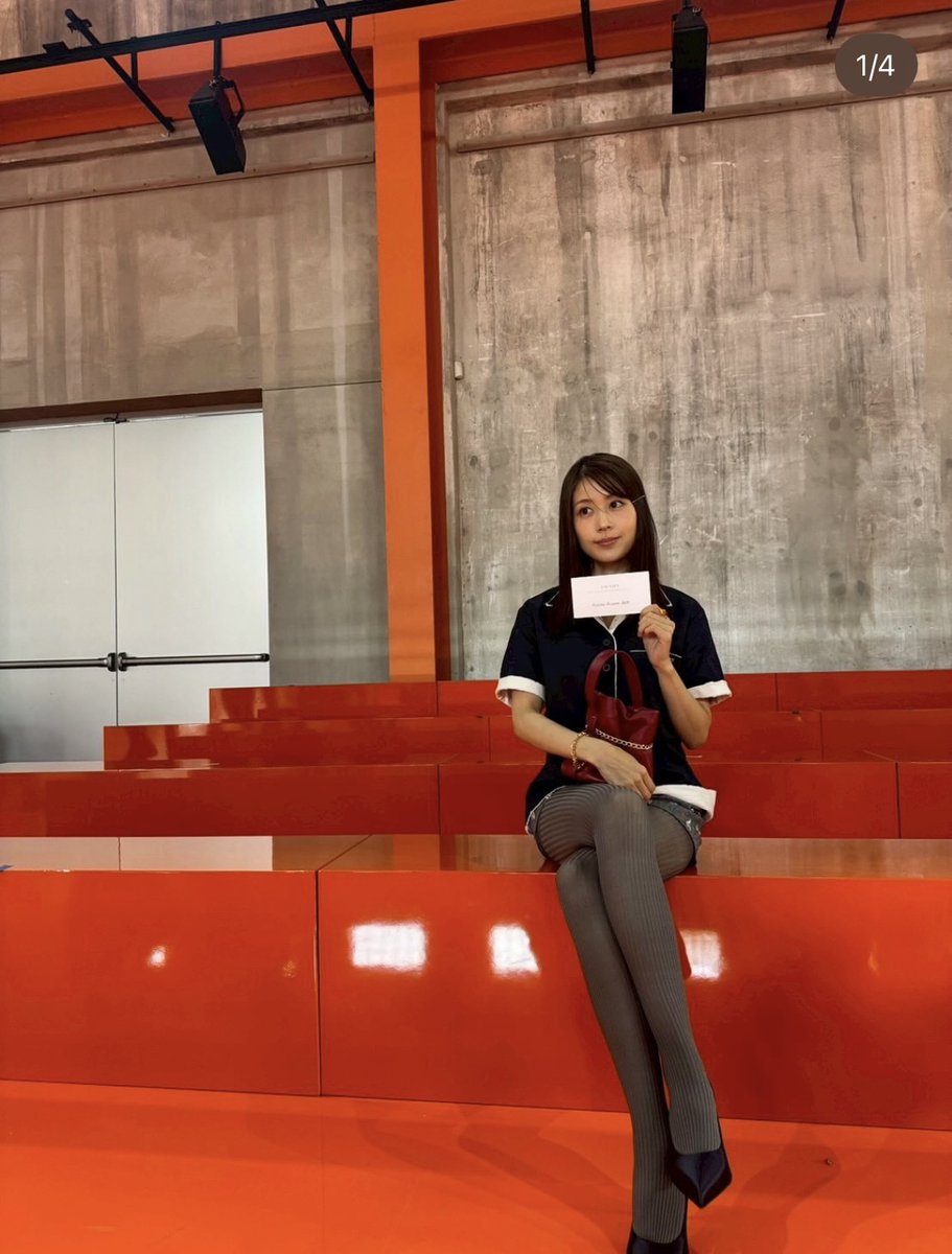 「3度見しちゃいました」有村架純、超ミニ丈姿にSNSクギ付け「かわいすぎる」「お人形さんみたい」