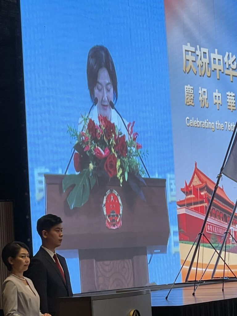 ラサール石井氏、中国建国76年パーティーに参加……生稲晃子議員が日本政府を代表して挨拶したことを明かす