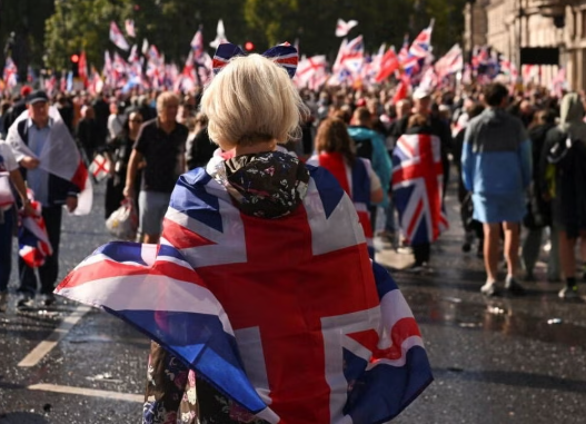 【不法移民・難民の「強制送還」が欧州各国で拡大】受け入れめぐり、タリバン政権と取引する動きも