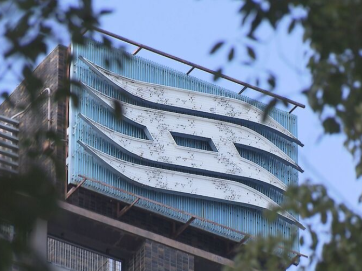 【悲報】25歳教師「おっ！あおおっ！！ｗｗおおおおはようごござままっっ！！ｗｗｗ」→減給処分