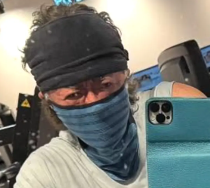 おもむろに胸元に手を…63歳コワモテ俳優、小沢仁志（63）　キャバクラ訪問時の“お触り行為”にネットドン引き「セクハラでしかない」