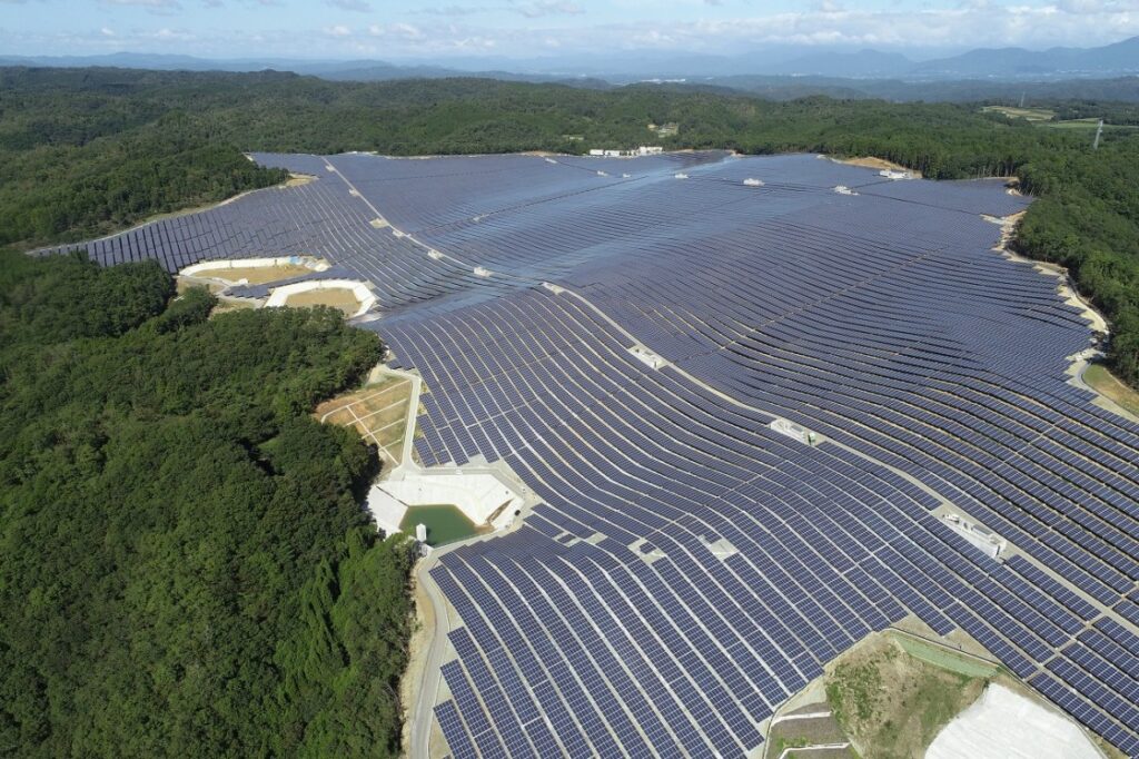 【中共に乗っ取られる】 釧路湿原、伊東市で注目のメガソーラー建設　温暖化が進む、環境壊すとの批判の真相