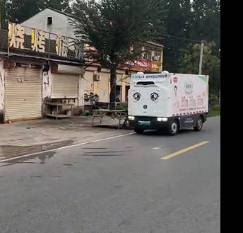 中国のAI車、運転席を消したら積載量アップでコストカット60%達成へ