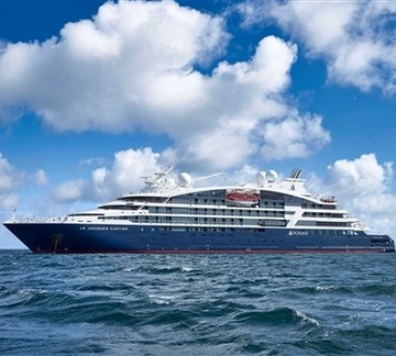 中国クルーズ船、沖縄着岸見送り　乗客の下船キャンセル　宮古島の港で停泊後に出港へ