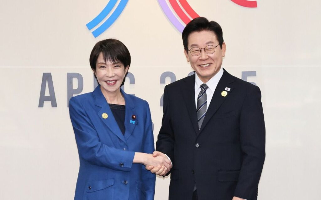 【文春】第2の「レーダー照射事件」になる恐れも…韓国空軍の“竹島周辺訓練”で日韓防衛交流が中断