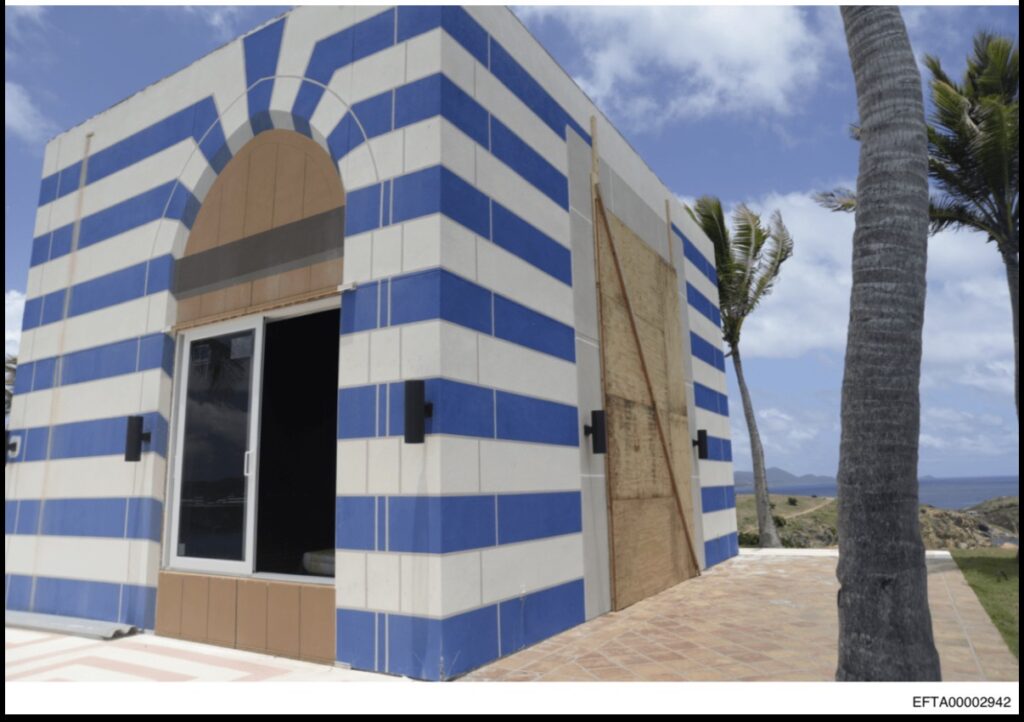 エプスタインハウスをご覧ください