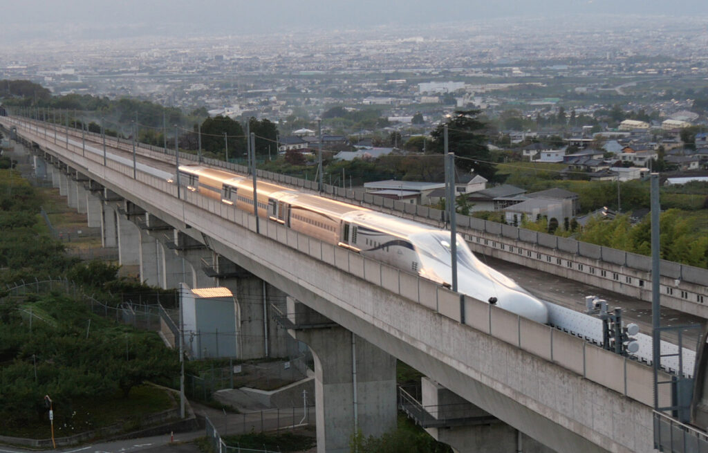 【爆笑】リニア開通、2070年代になる見込み