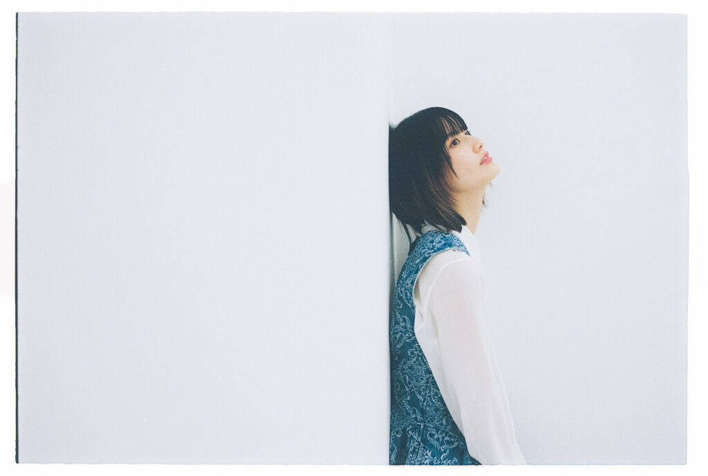 【俳優】橋本愛が社会に向けて発信する理由。「知ることから逃げない」と決めた20代と、表現にかける思い