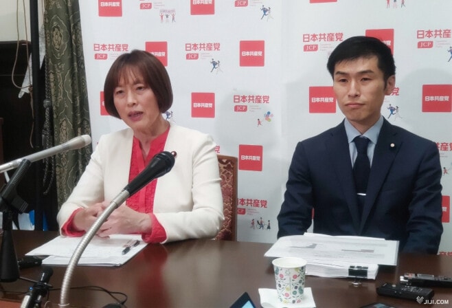 共産党「女性天皇容認を」