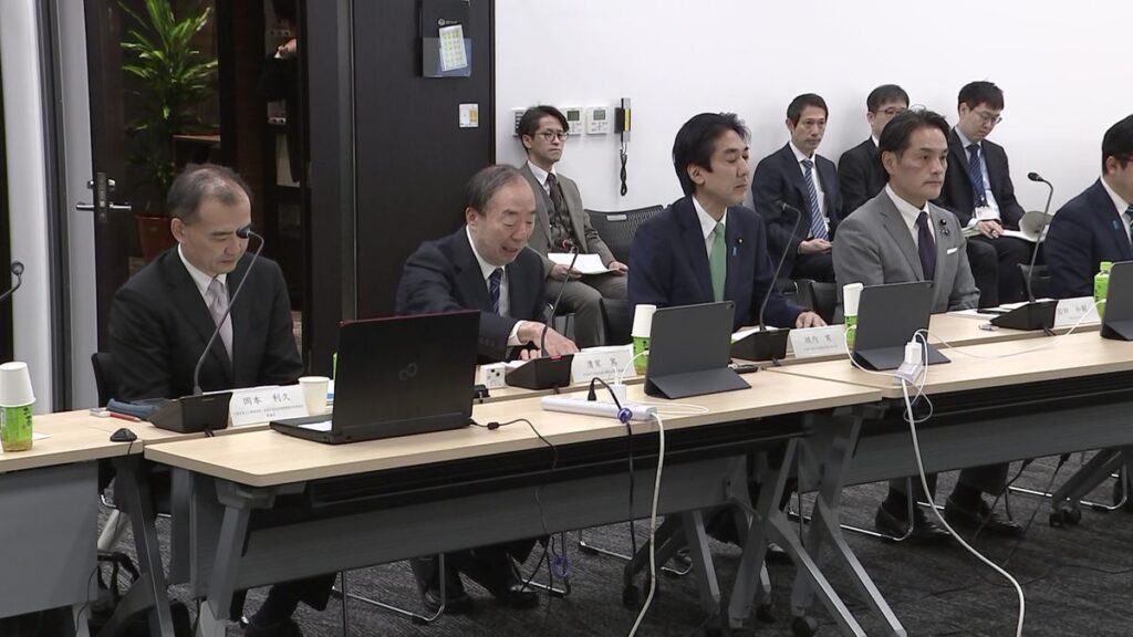 平均年収下回る子育て世帯で税と社会保険料の負担率高く…「国民会議」有識者会議で給付付き税額控除めぐり政府が試算